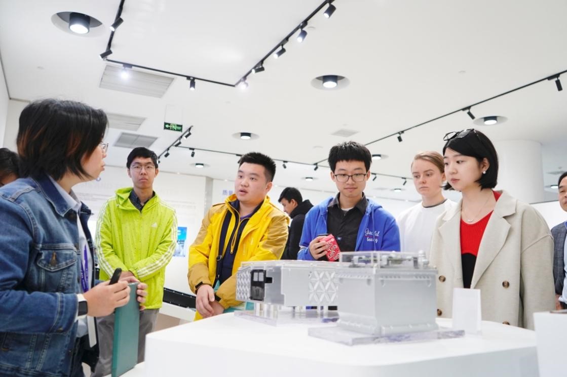 20231125-发现中国智慧,洞察中国发展——2023年我院“洞察中国”全球胜任力社会实践纪实-“洞察中国”福建实践支队-“洞察中国”福建实践支队赴宁德时代参观交流.jpg